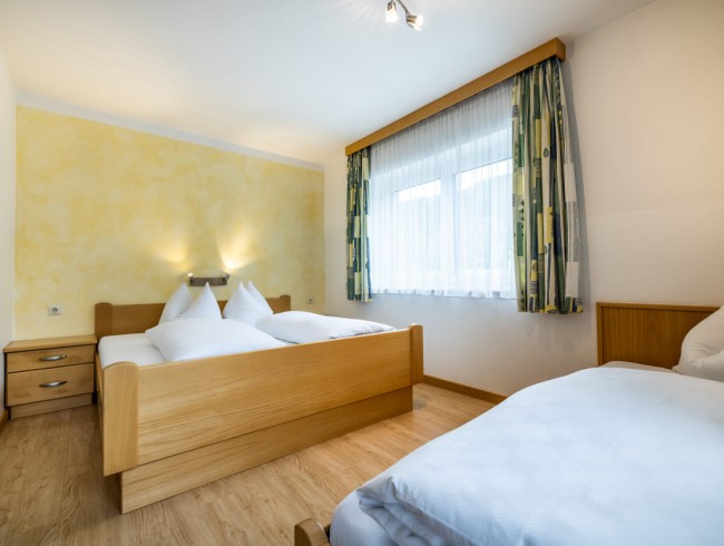 Dreibettzimmer im Appartement